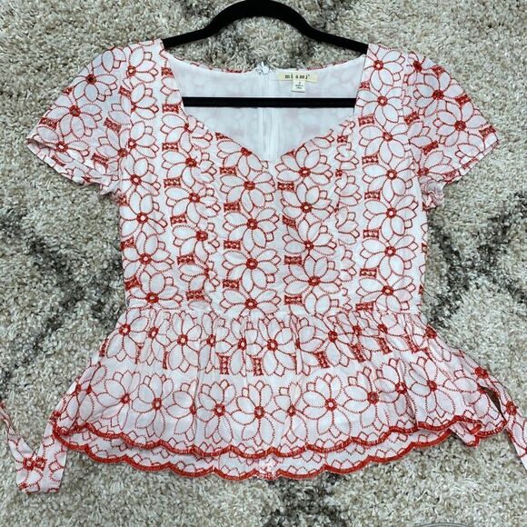 Miami Red & White Embroidered Peplum Top Size Small - Picture 3 of 7